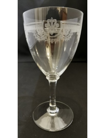 VERRES A VIN MODELE "MANON" DE ST LOUIS